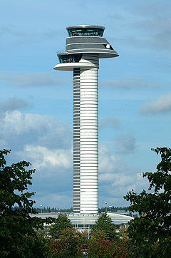 Řídící věž na letišti Stockholm-Arlanda, kde je i ústředí Swedavia AB