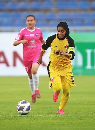 <span class="mw-page-title-main">Atefeh Ramezanizadeh</span> Iranian footballer