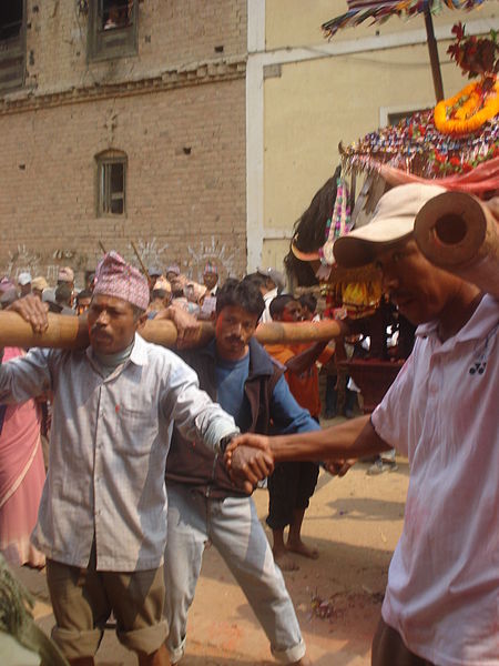 File:Azma manamiju jatra 3.JPG