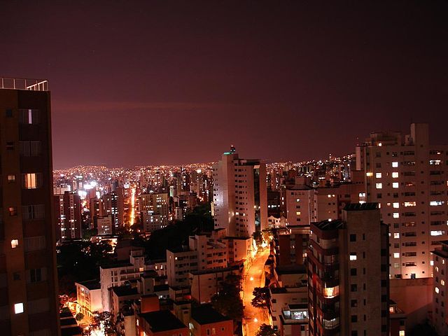 Vista Noturna de Sion.