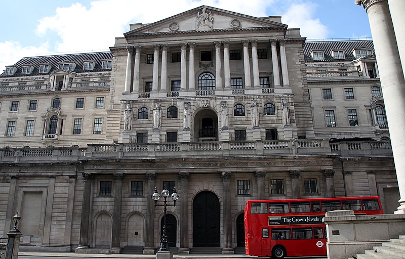 File:Bank of England (9378760126).jpg