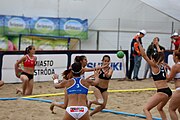 Deutsch: Beachhandball Europameisterschaften 2019 (Beach handball Euro); Tag 3: 4. Juli 2019 – Frauen,Platzierungsrunde Gruppe III, Zypern-Türkei 0:2 (14:24, 22:23) English: Beach handball Euro; Day 3: 4 July 2019 – Women Consolation Round Group III – Cyprus-Turkey 0:2 (14:24, 22:23)