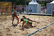 Deutsch: Beachhandball bei den Olympischen Jugendspielen 2018; Tag 4, 10. Oktober 2018; Mädchen, Vorrunde, Gruppe A - Venezuela-Paraguay 1:2 English: Beach handball at the 2018 Summer Youth Olympics at 10 October 2018 – Girls Preliminary Round Group A - Venezuela-Paraguay 1:2