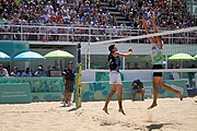 Deutsch: Beachvolleyball bei den Olympischen Jugendspielen 2018; Tag 11, 17. Oktober 2018; Jungen, Spiel um Platz 3 – Argentinien-Ungarn 2:0 (21–15/21–15) English: Beach volleyball at the 2018 Summer Youth Olympics at 17 October 2018 – Bronze Medal Match – Argentina-Hungary 2:0 (21–15/21–15)