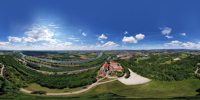 File:Bogenberg Panorama 04.jpg