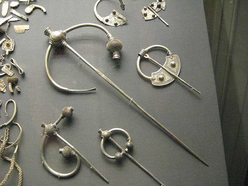 File:Brooches from the Penrith Hoard.jpg