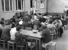 Marienfelde refugee camp, July 1961 Bundesarchiv B 145 Bild-P060305, Notaufnahmelager Marienfelde, Fluchtlinge.jpg