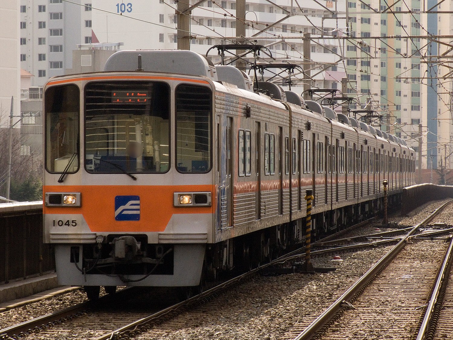 韓国 鉄道 地下鉄 釜山交通公団 1000系 社紋プレート-