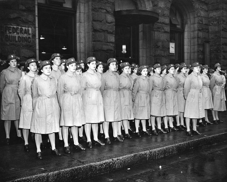 File:Canadian Women's Army Corps stand at attention in front of the Federal Building.jpg