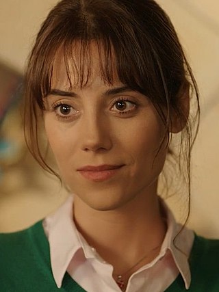 <span class="mw-page-title-main">Cansu Dere</span> Turkish actress