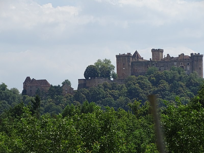 File:Château Castelnau Bretenoux 34.jpg