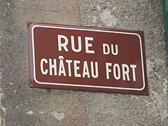 Rue du château fort