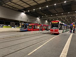 Citylink, CB-Variobahn und Delfin im Hauptbahnhof (2021)