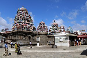 Chennai, Arulmigu Kapaleeswarar, templi interni 01.jpg