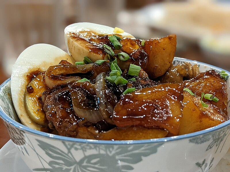 File:Chicken Adobo with Potatoes.jpg