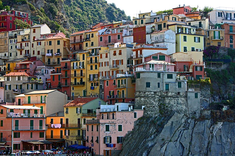 File:Cinque Terre, le case di Manarola. - panoramio.jpg