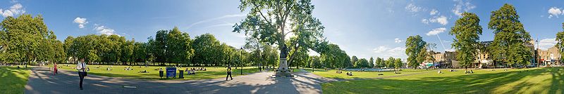 Clapham Common 360 Panorama - Juillet 2007.jpg