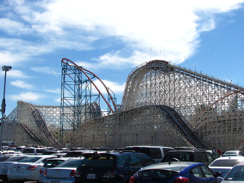 File:Colossus at Six Flags Magic Mountain (13208882955).jpg