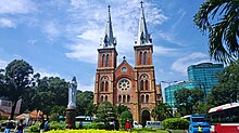 Tập_tin:Cong_Xa_paris,_Nha_Tho_Duc_ba_saigon,_Vietnam_-_panoramio.jpg