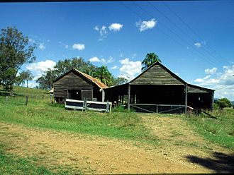 Outbuildings, 2002 Coochin Coochin outbuildings (2002).jpg