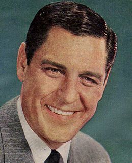 Craig Stevens (actor) American actor (1918–2000)