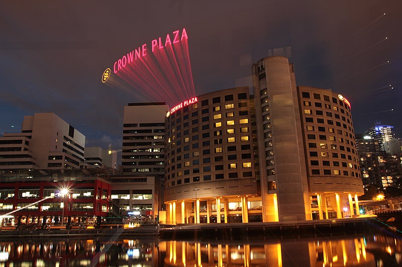 File:Crowne Plaza (15760255394).jpg