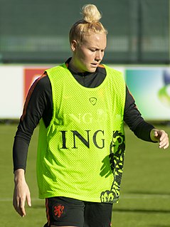 <span class="mw-page-title-main">Danique Kerkdijk</span> Dutch association football player