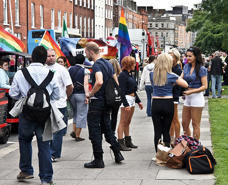 File:Dublin Gay Pride Parade 2011 - Before It Begins (5871059722).jpg