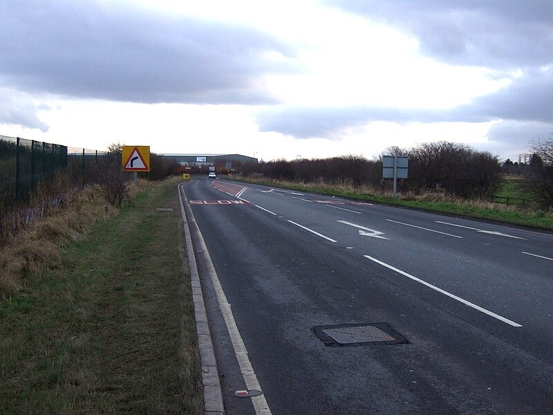 File:Durham Lane heading south - geograph.org.uk - 3285268.jpg