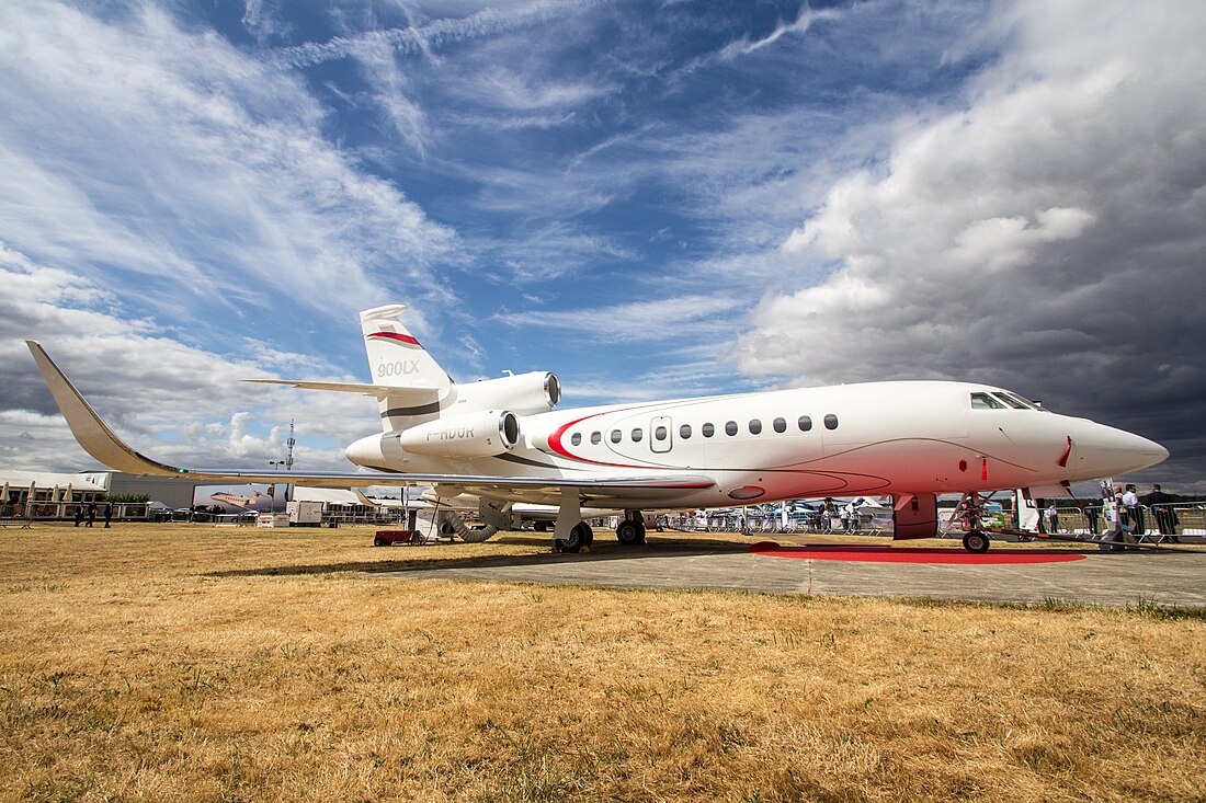 File:EGLF - Dassault Falcon 900LX - F-HDOR (43475777451).jpg