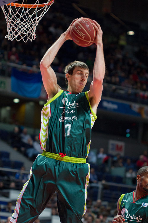 Fran Vázquez holds the record for most blocks in an ACB game, 12