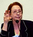 Fernanda Montenegro interpreta Dona Picucha.