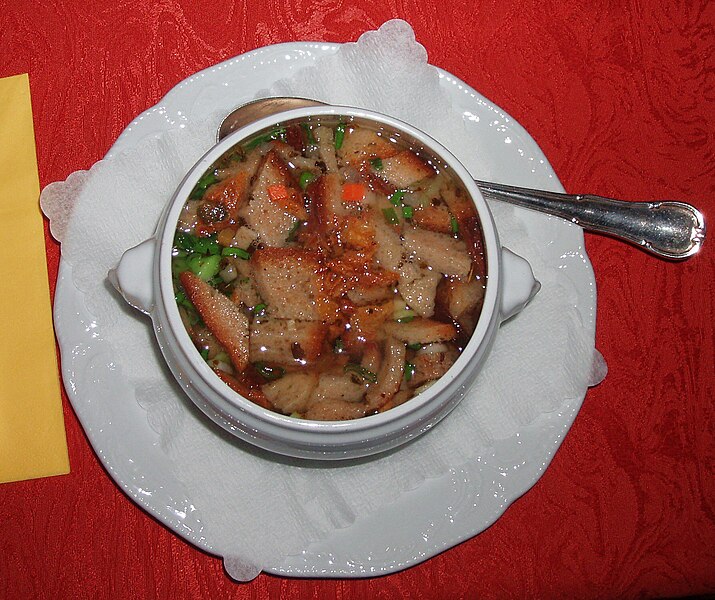 File:Fränkische Brotsuppe.jpg