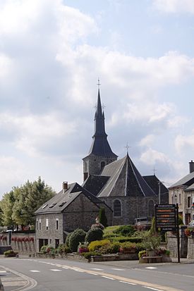 Hargnies - Église Saint-Lambert - Photo Francis Neuvens lesardennesvuesdusol.fotoloft.fr.JPG