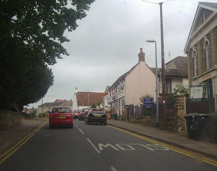 File:High Street, Langford - geograph.org.uk - 4362205.jpg