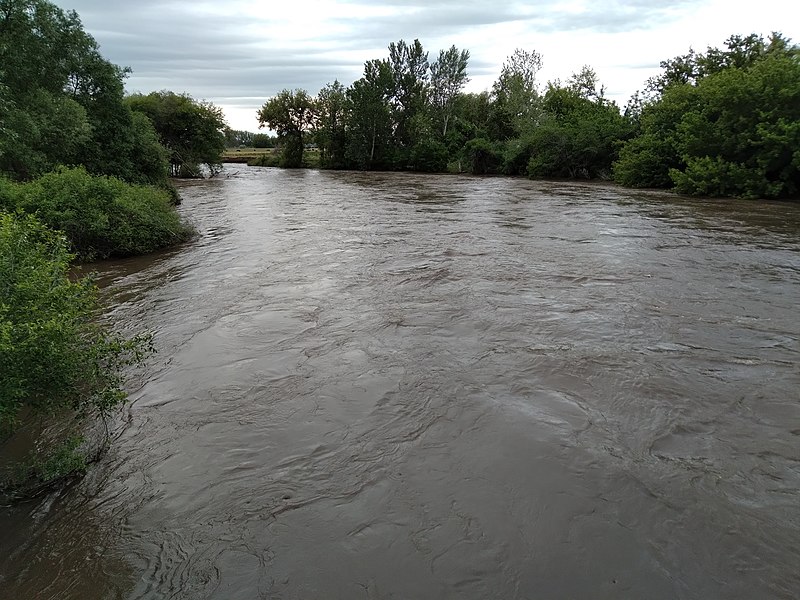 File:High flood Umatilla River, Oregon.jpg