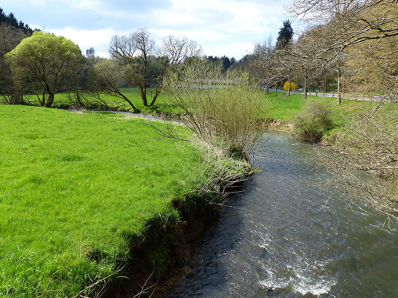 File:Holzbach Seifen Westerwald 2016.jpg