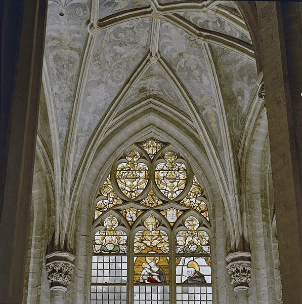 File:INTERIEUR, PRINSENKAPEL, GEWELFSCHILDERINGEN, GLAS IN LOODRAAM, DETAIL - Breda - 20286853 - RCE.jpg