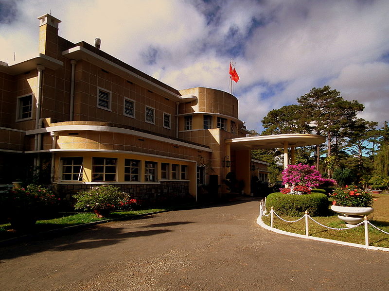 File:KINGS SUMMER PALACE DALAT VIETNAM JAN 2012 (6968021209).jpg