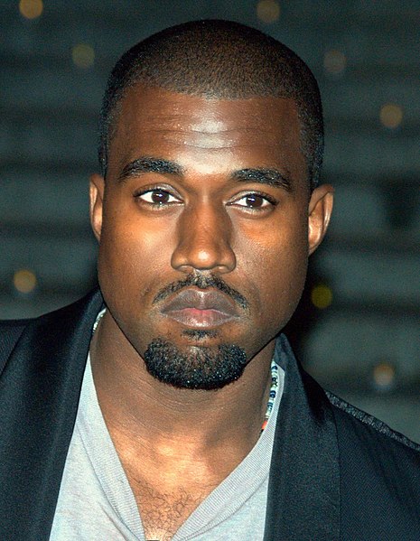 Datei:Kanye West at the 2009 Tribeca Film Festival-2 (cropped).jpg