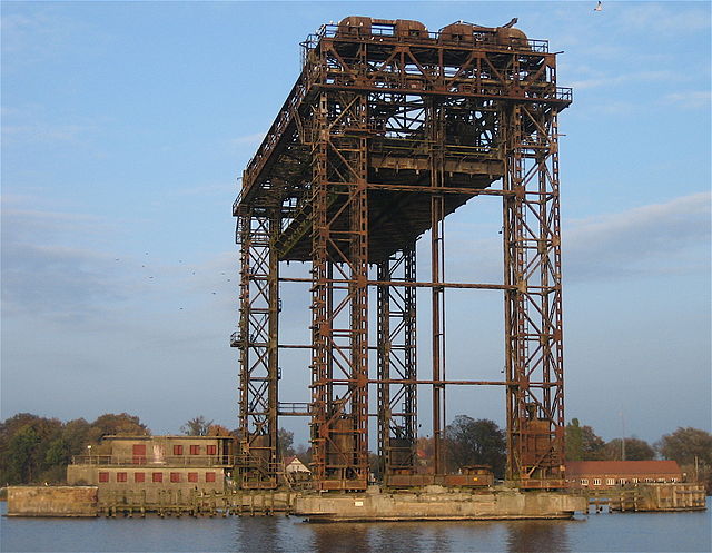 Hubbrücke Karnin über den Peenestrom