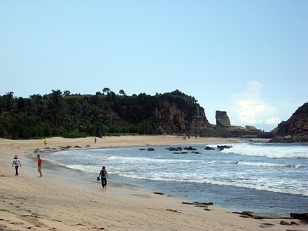 Klayar Beach