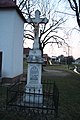 Čeština: Kříž Kratochvílův ve Lhánicích, okr. Třebíč. English: Kratochvil Wayside Cross in Lhánice, Třebíč District.