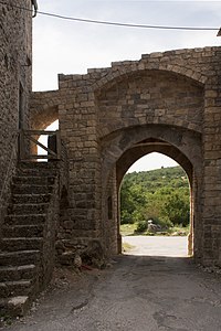 Portal d'aval.