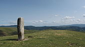 Les Bondons - Menhir de Colobrières.JPG