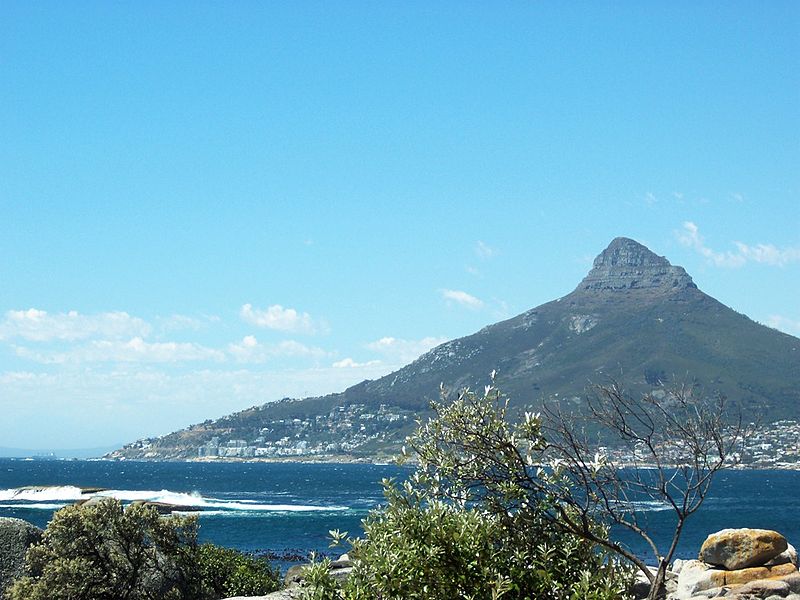 File:Lion's Head as seen from Oudekraal.jpg