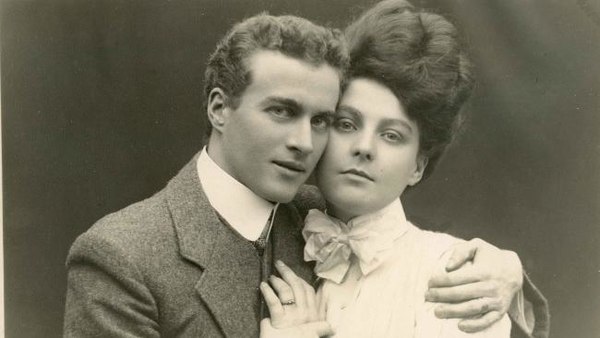 Engagement photograph of Lionel Logue and Myrtle Gruenert, 1906