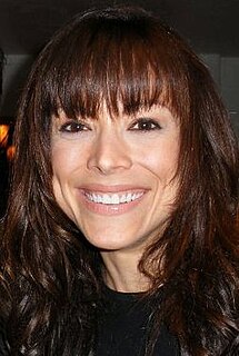 Liz Vassey American actress (born 1972)