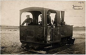 Locomotive Decauville 021T type 6 N° 217 de 1897 dans carrières et usines Lambert de Cormeilles en 1912.jpg