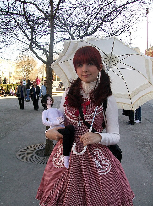 File:Lolita fashion ball-jointed doll.jpg - Wikipedia